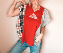 Load image into Gallery viewer, Coors Scrappy Tshirt (Small-Large)