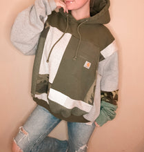 Load image into Gallery viewer, Carhartt Camo (SM-2XL)